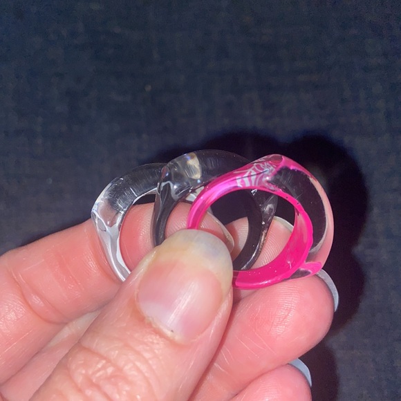 Three Coordinating Acrylic Rings - Picture 3 of 4